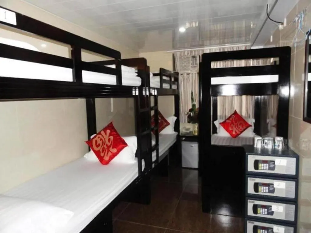 Kk Hotel -Hostel Reception 10Th Floor Block D Chung King Mansion 40Nathan Road Tsim Sha Tsui Hong Kong China